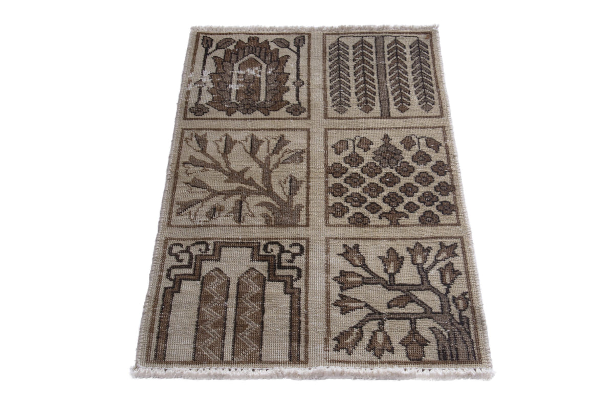 2625, Persian Tabriz Mini Rug