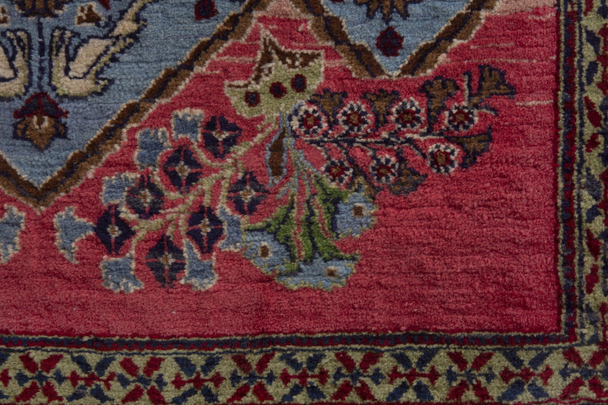 Persian Kashan accent rug in faded red and tan, view 8 of 9