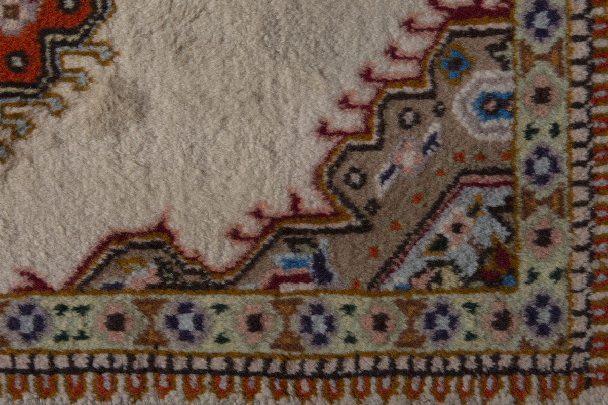 Persian Tabriz accent rug in ivory and rust, view 8 of 9