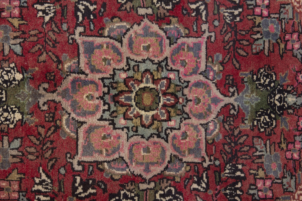 Persian Hamadan accent rug in faded red and cream, view 7 of 9