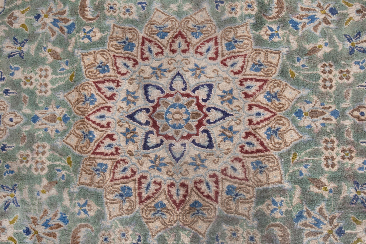 3082, Persian Nain Area Rug