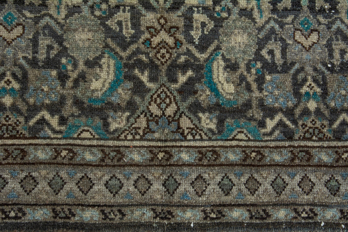 3335, Persian Mahal Area Rug