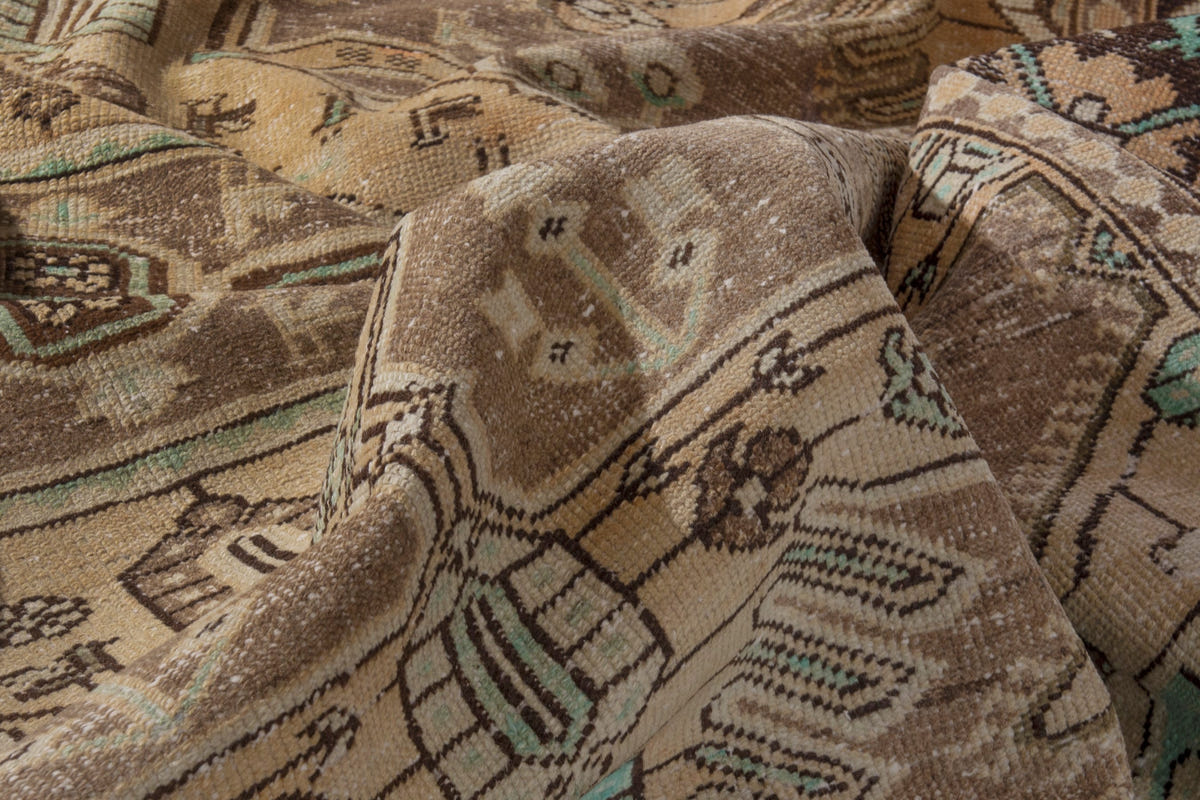 3338, Persian Bakhtiari Area Rug