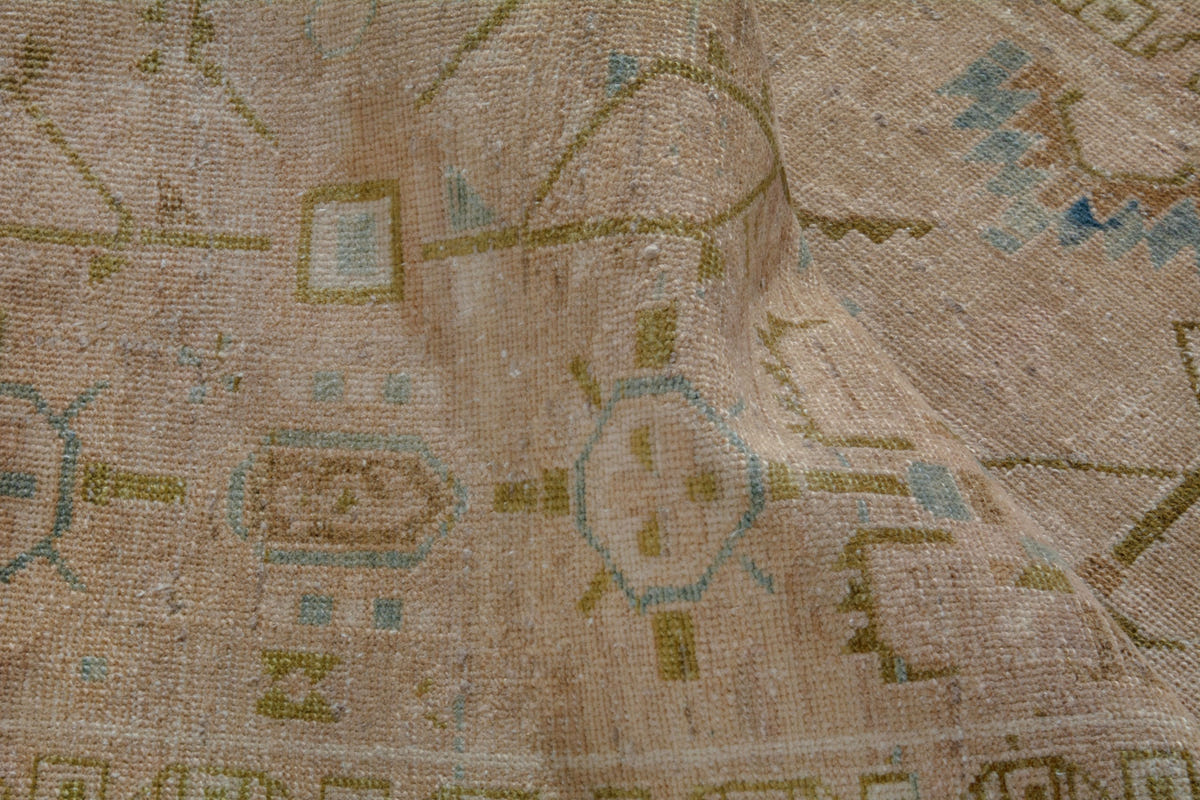 3347, Persian Borujerd Area Rug