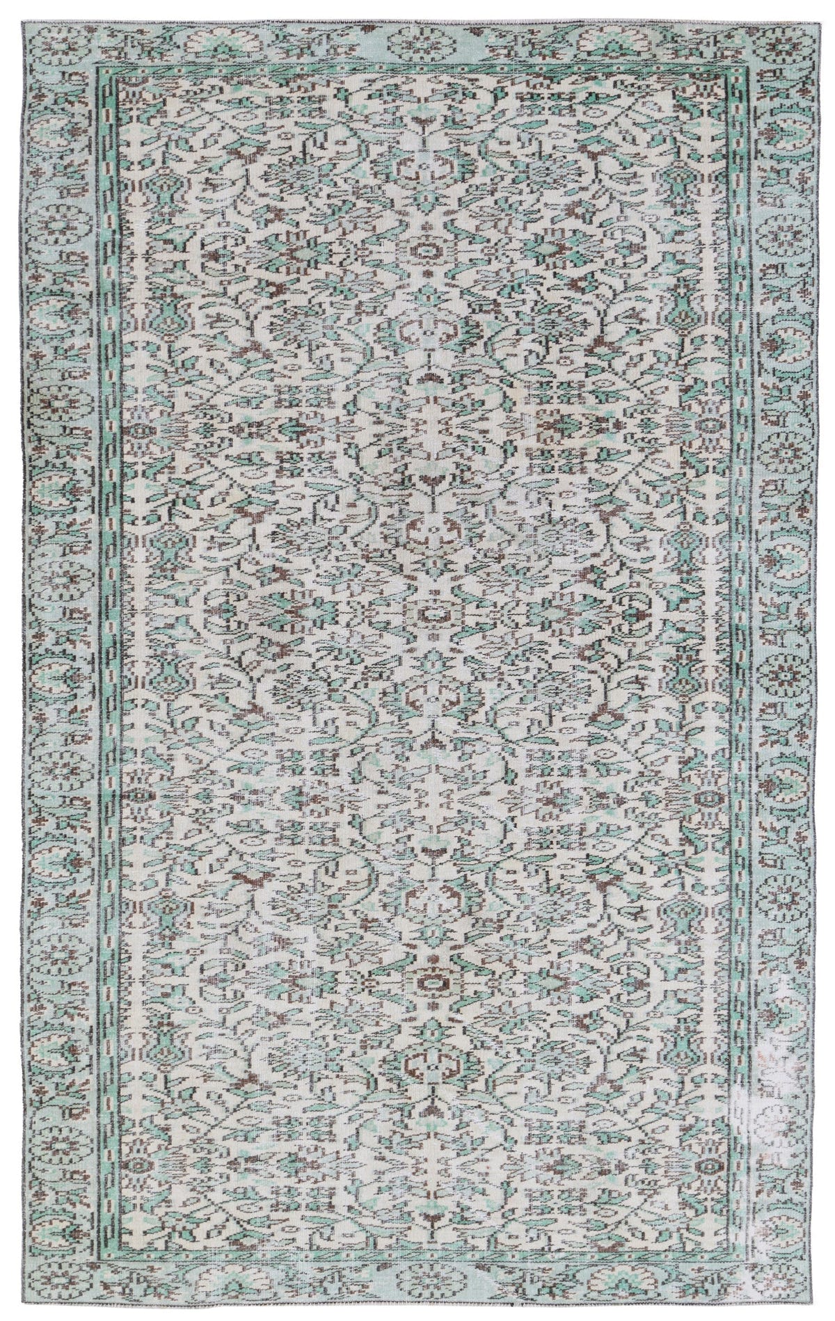 8762, Turkish Manisa Area Rug