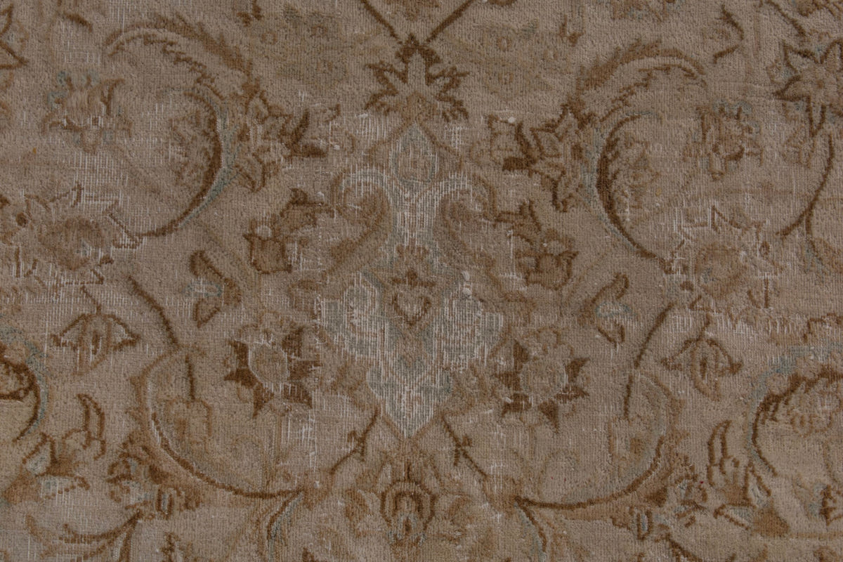 3481, Persian Nain Area Rug