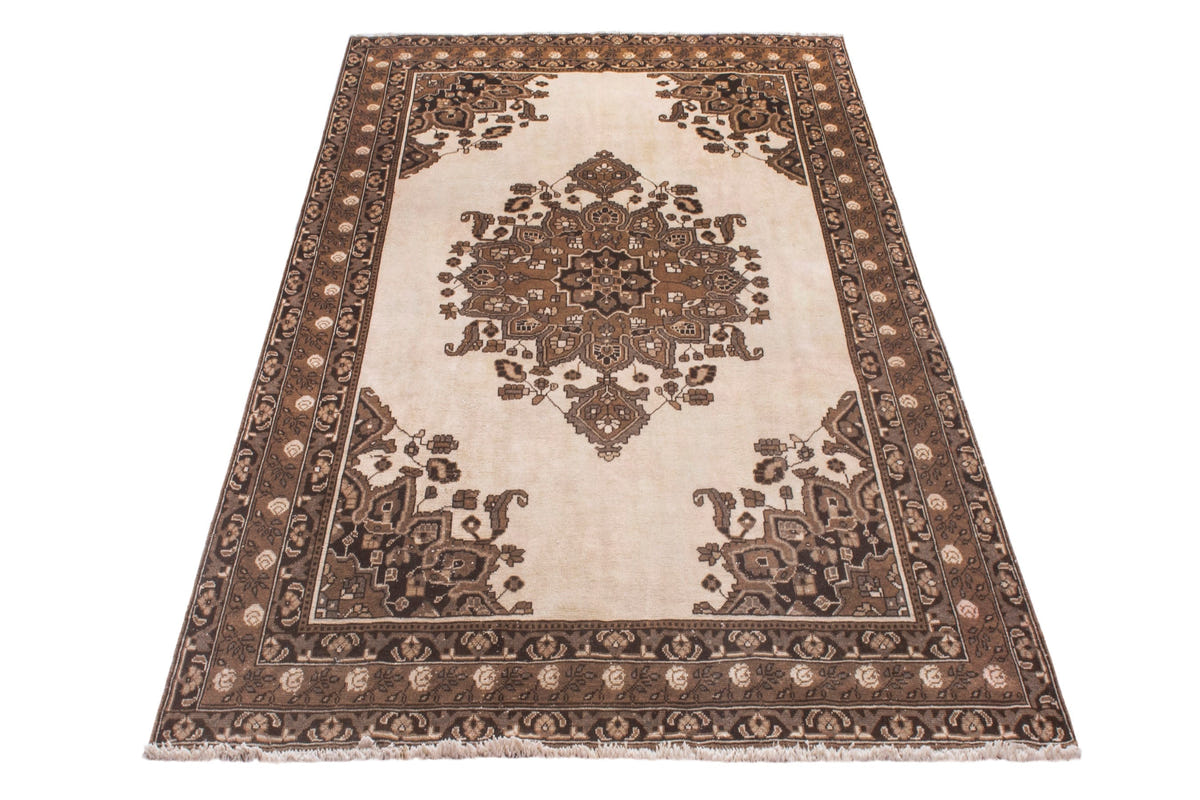 3522, Persian Ferdos Oversized Rug