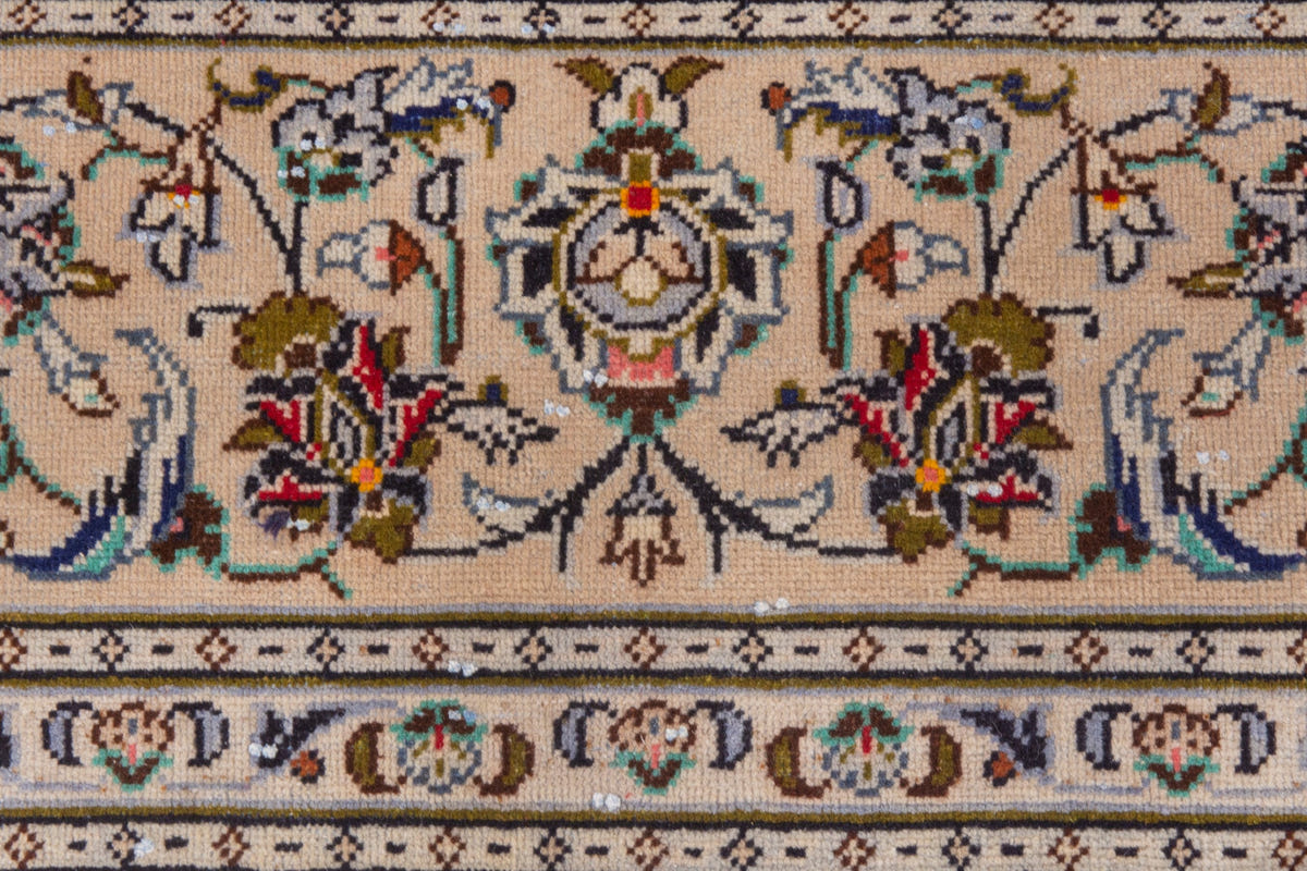 3524, Persian Kashan Area Rug