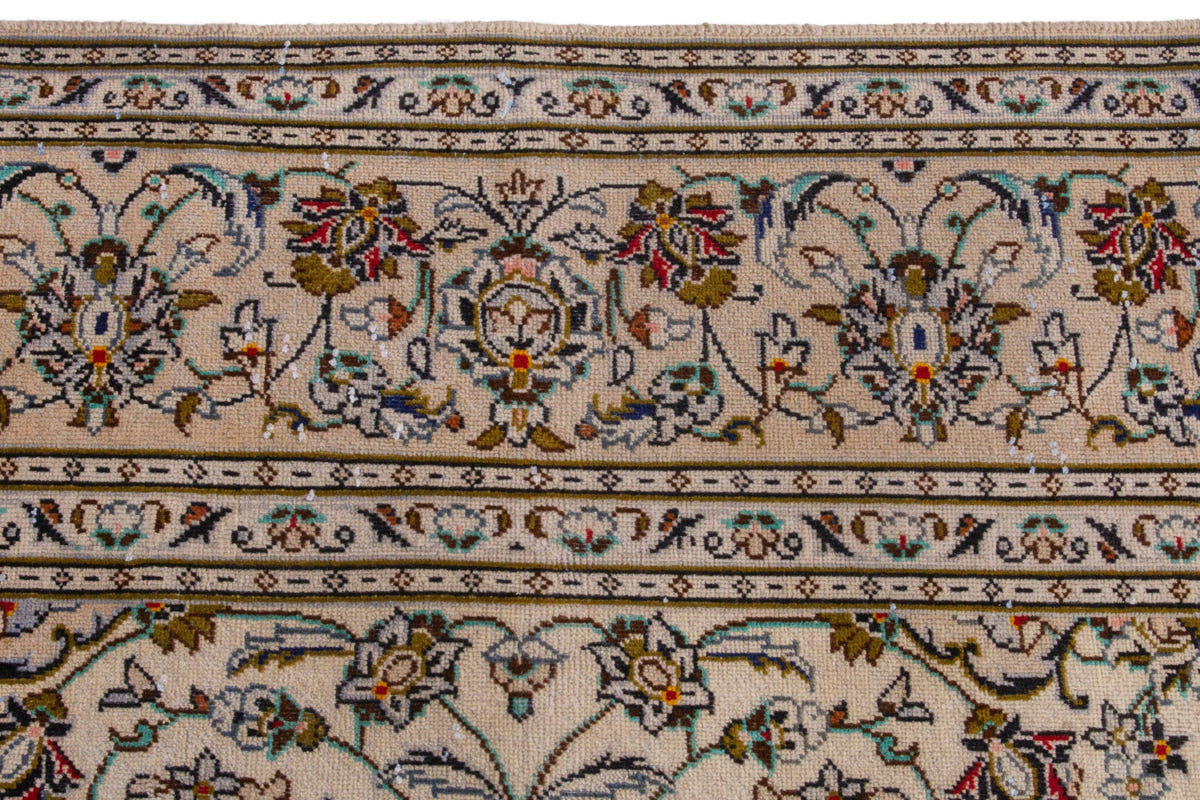 3524, Persian Kashan Area Rug
