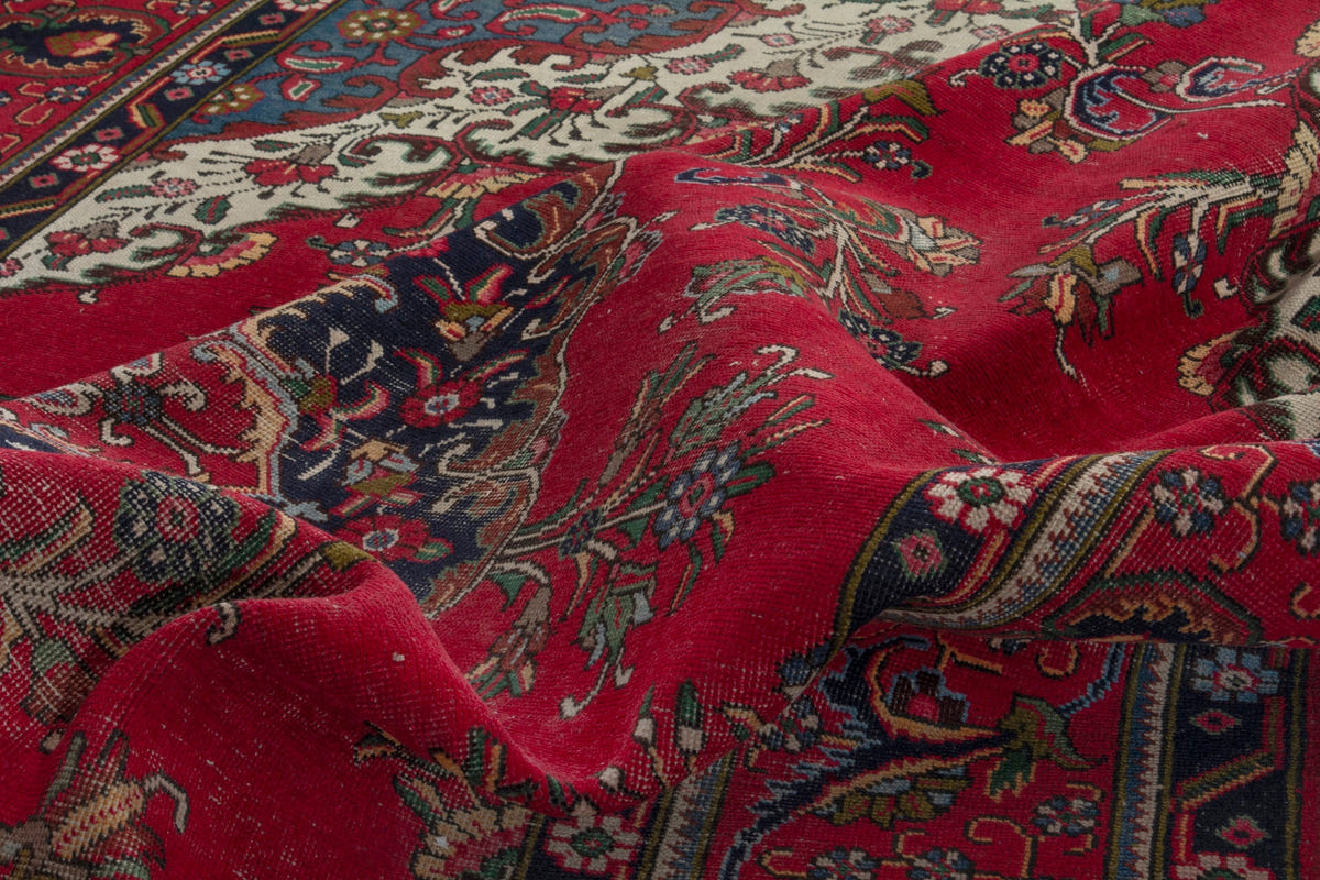 3533, Persian Tabriz Oversized Rug