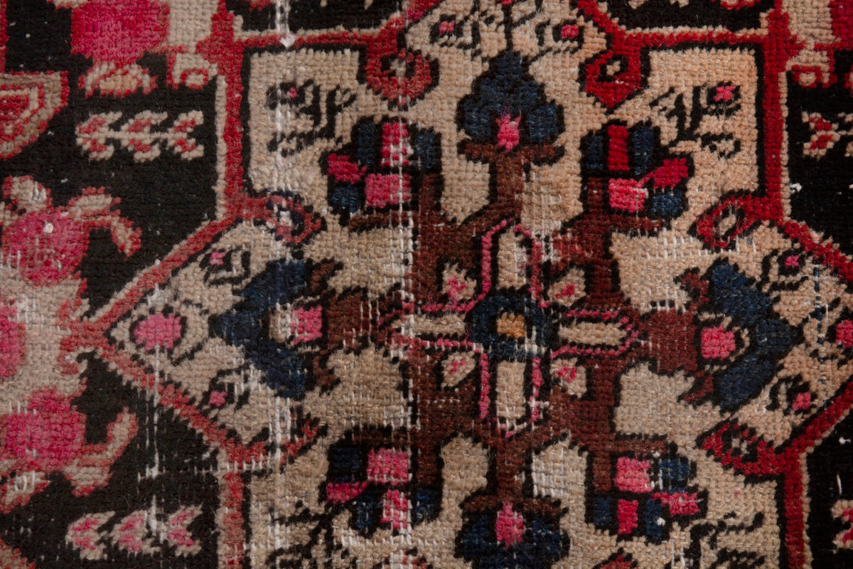 3585, Persian Zanjan Area Rug
