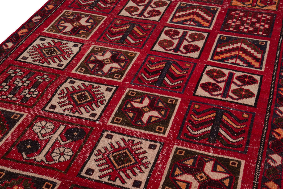 3663, Persian Bakhtiari Area Rug