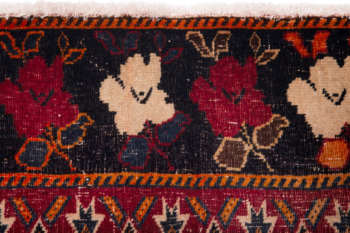 3686, Persian Shiraz Area Rug