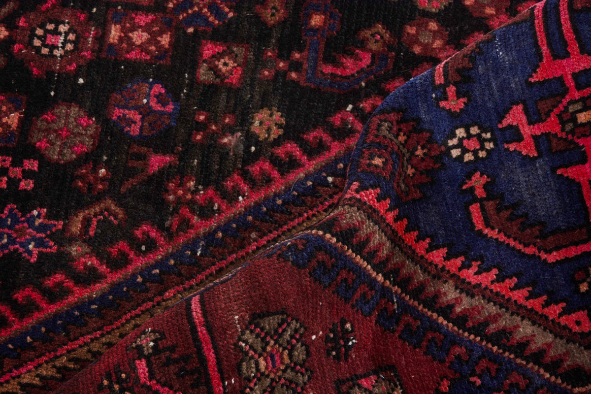 3908, Persian Zanjan Area Rug