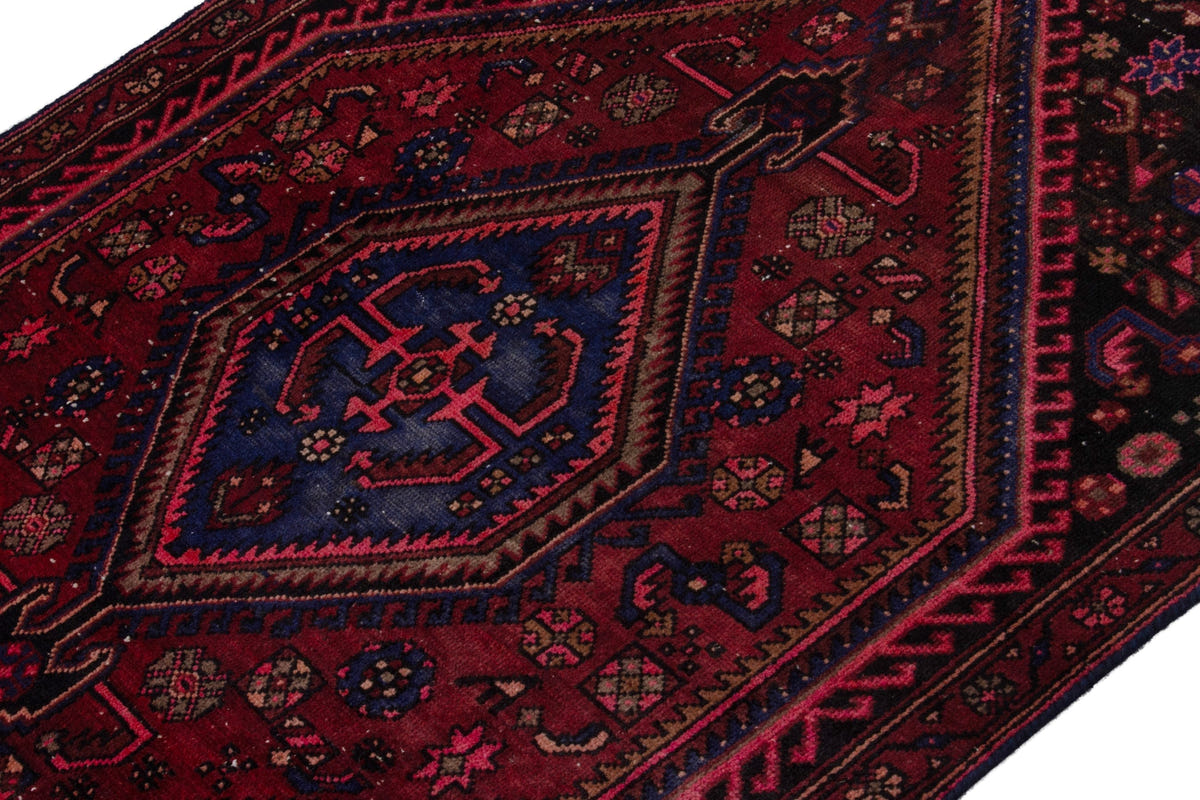 3908, Persian Zanjan Area Rug