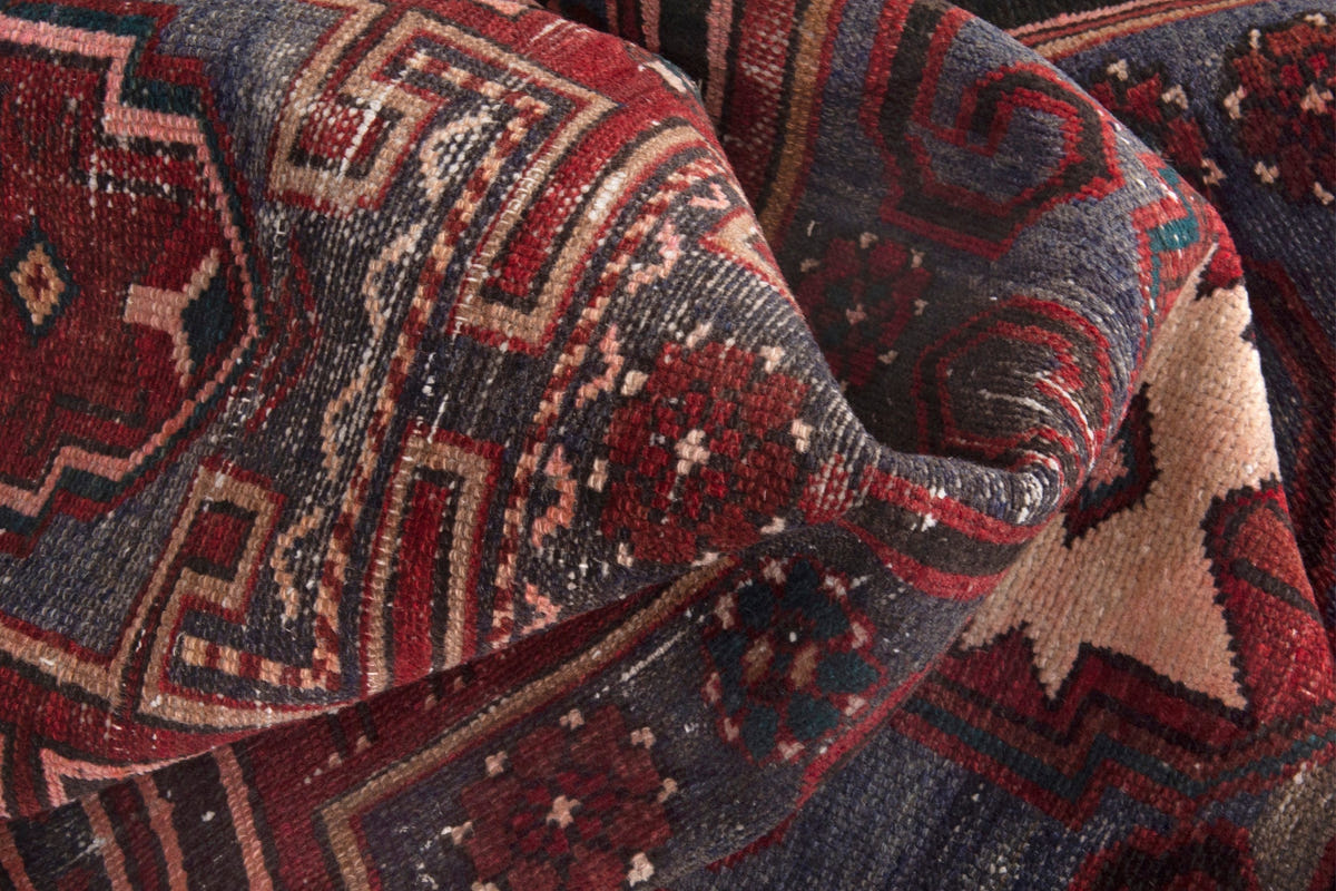 3916, Persian Zanjan Area Rug