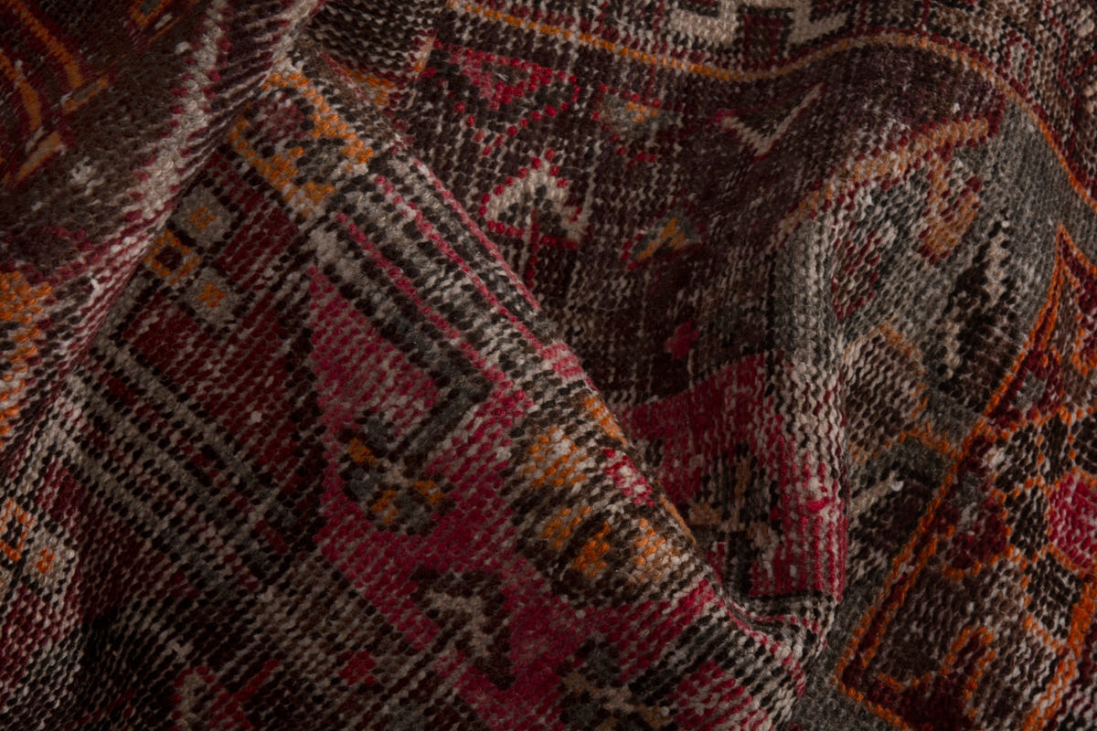 3920, Persian Bakhtiari Area Rug