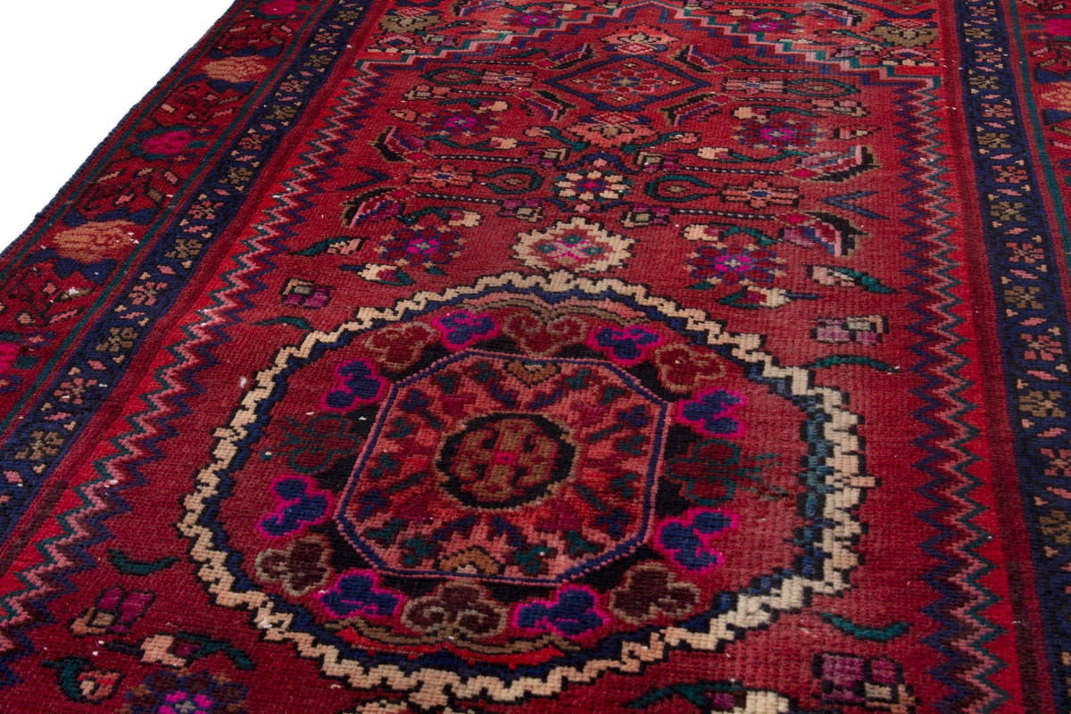 3929, Persian Zanjan Area Rug