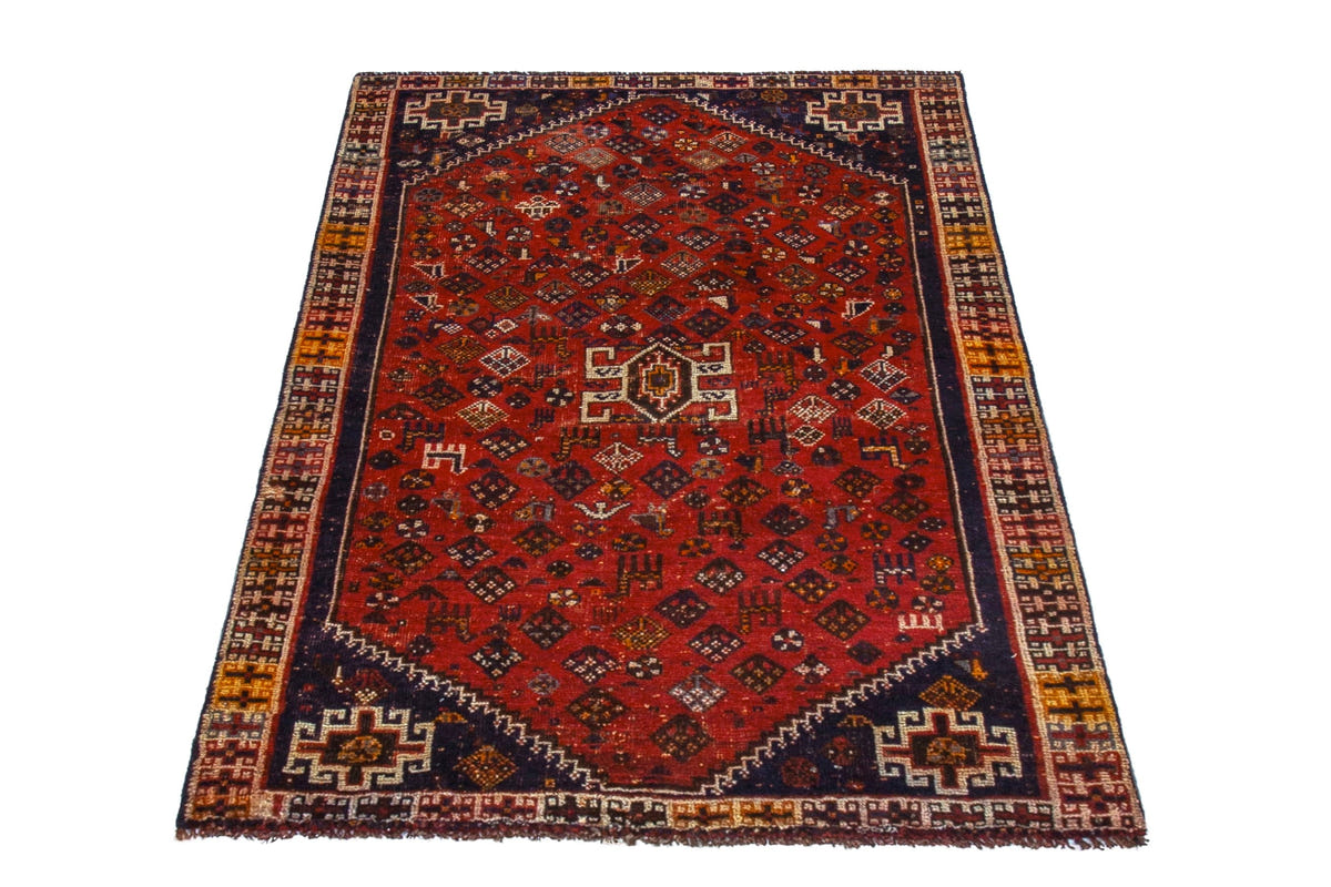 3942, Persian Shiraz Area Rug