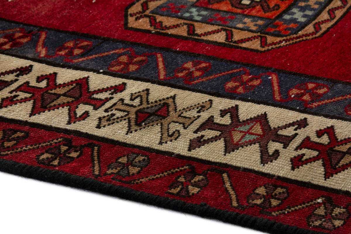 4010, Persian Ardabil Area Rug