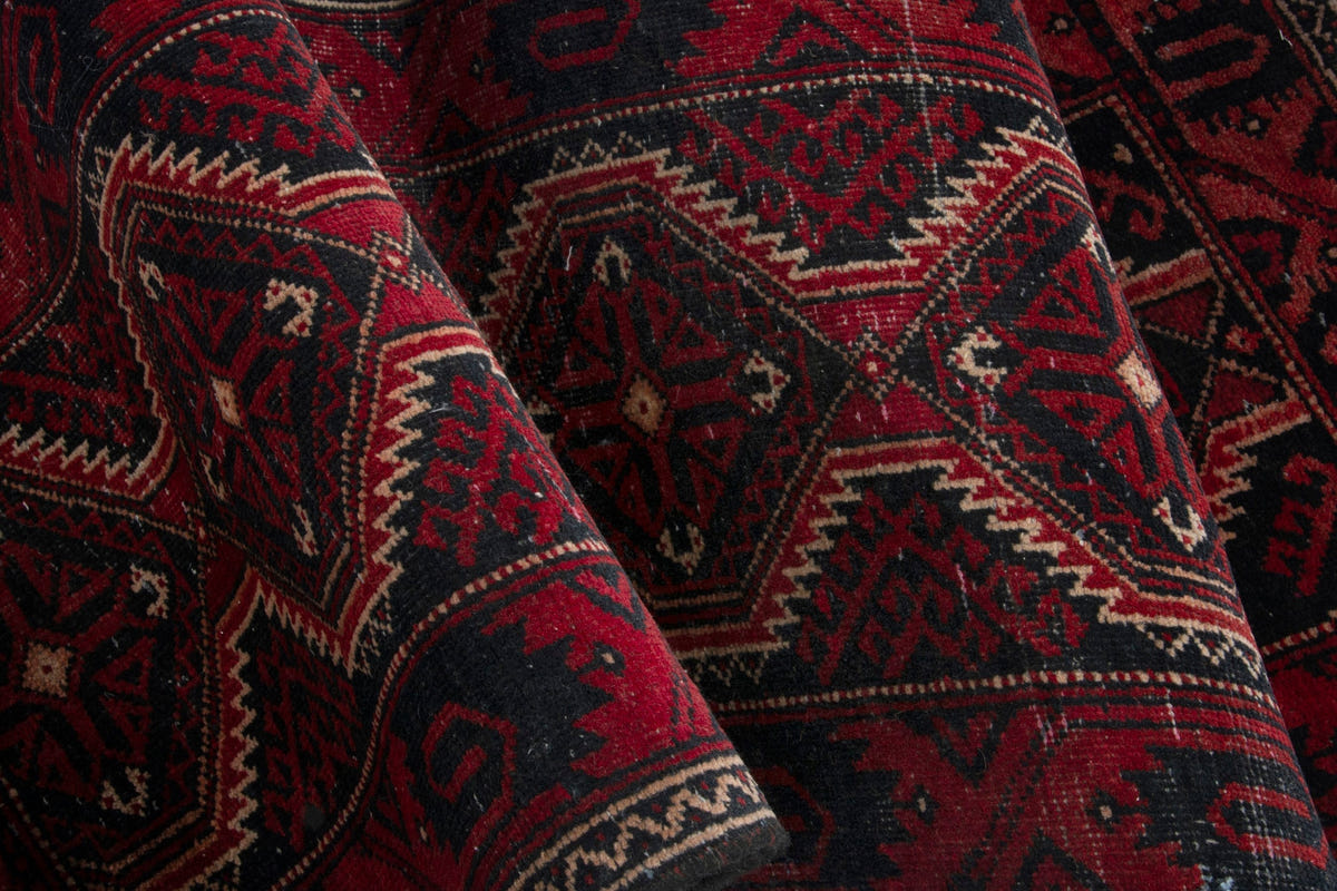 4050, Persian Baluch Runner Rug