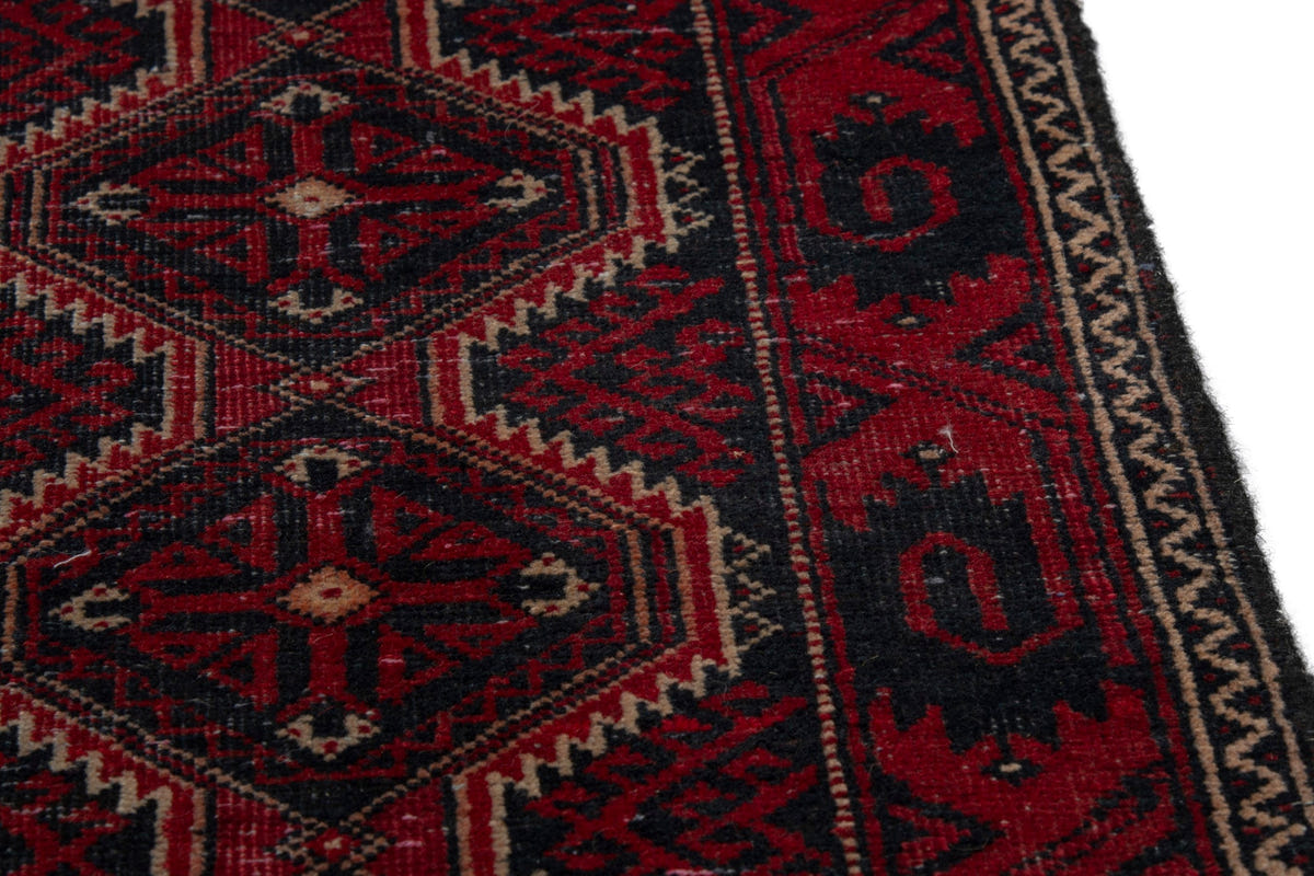 4050, Persian Baluch Runner Rug