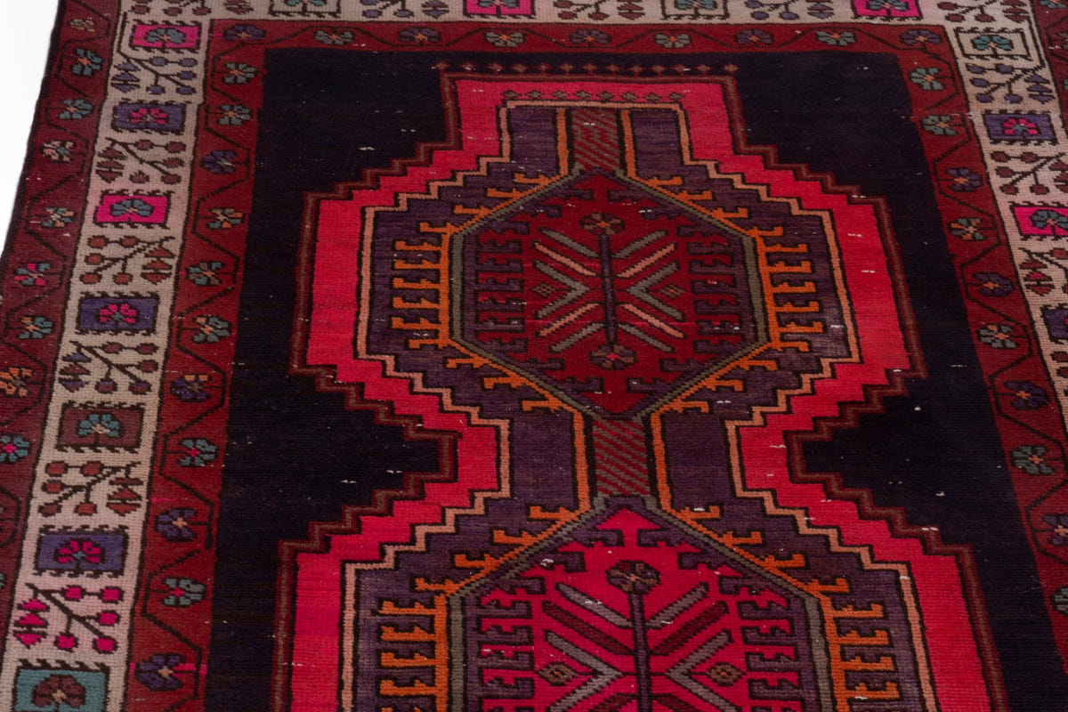 4069, Persian Ardabil Runner Rug