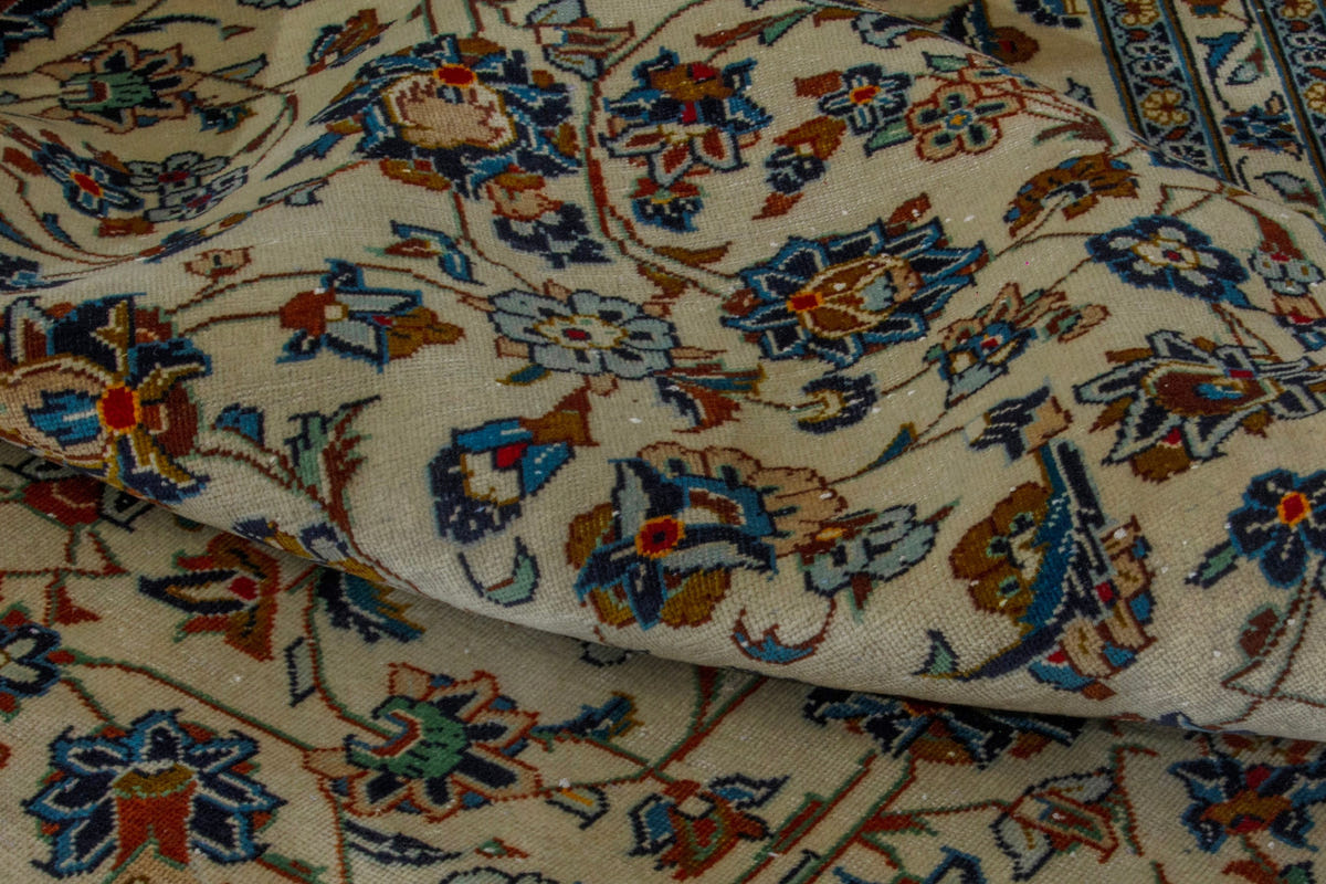 4149, Persian Kashan Oversized Rug