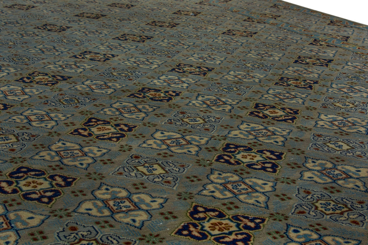 4154, Persian Kashan Oversized Rug