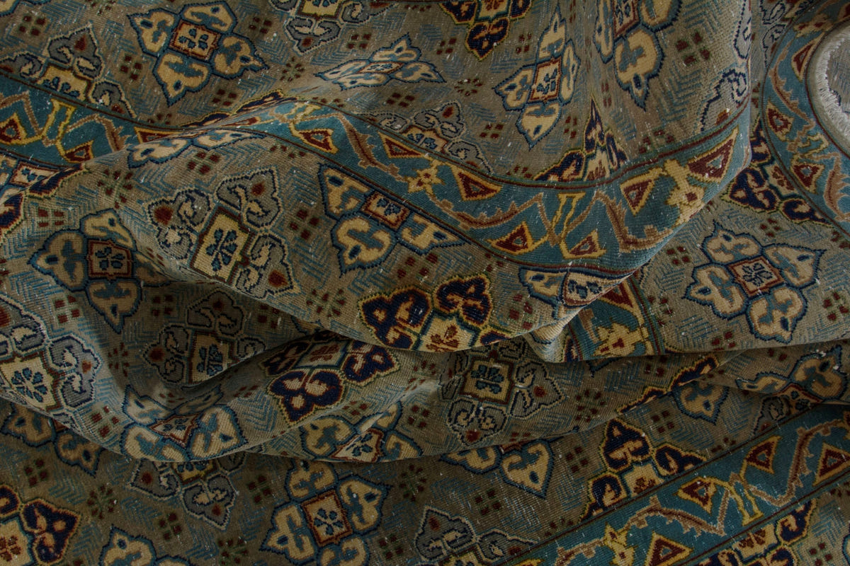 4154, Persian Kashan Oversized Rug