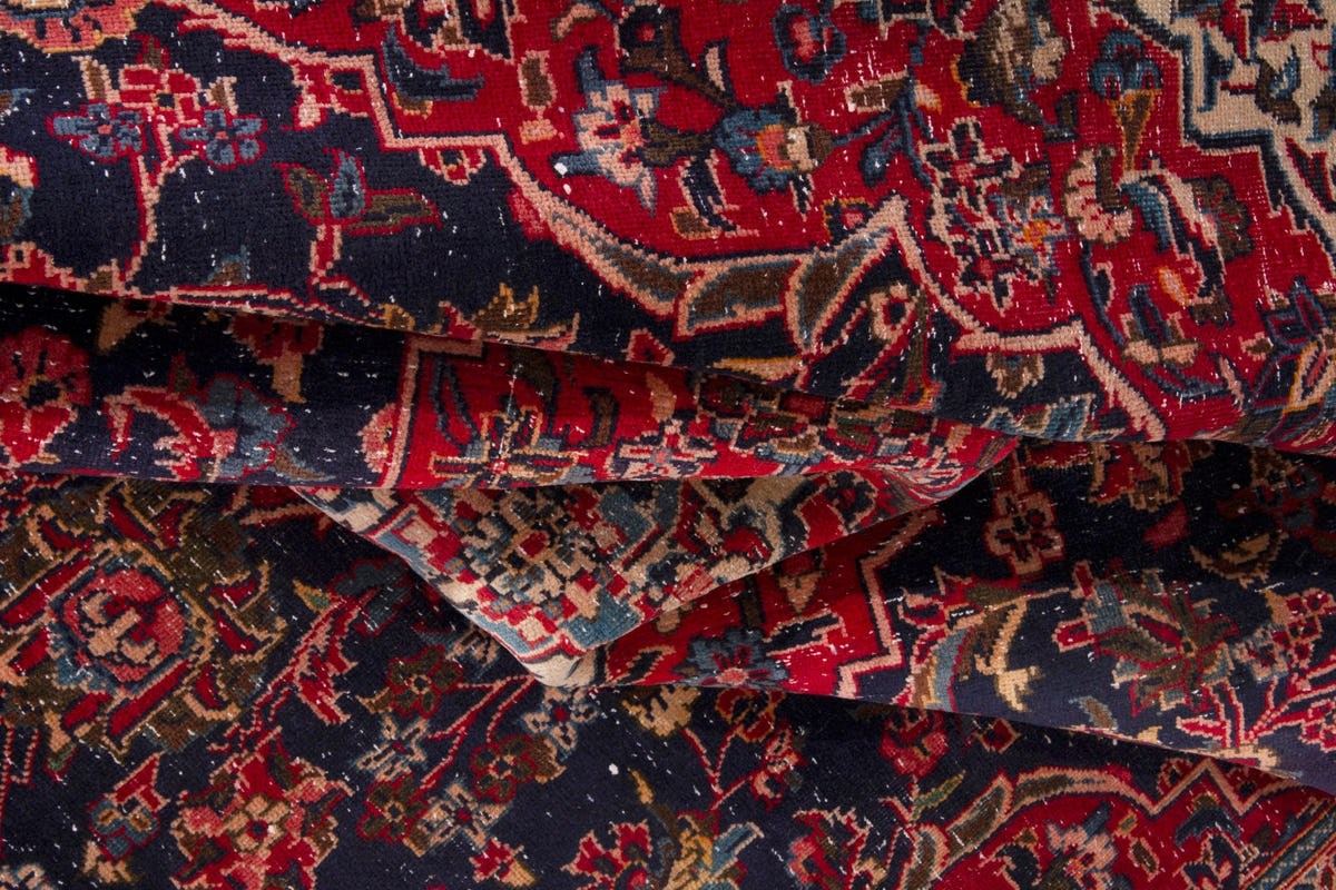 4275, Persian Kashan Area Rug