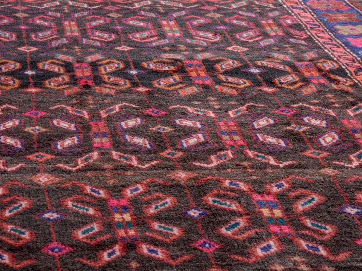 4332, Persian Hamadan Area Rug