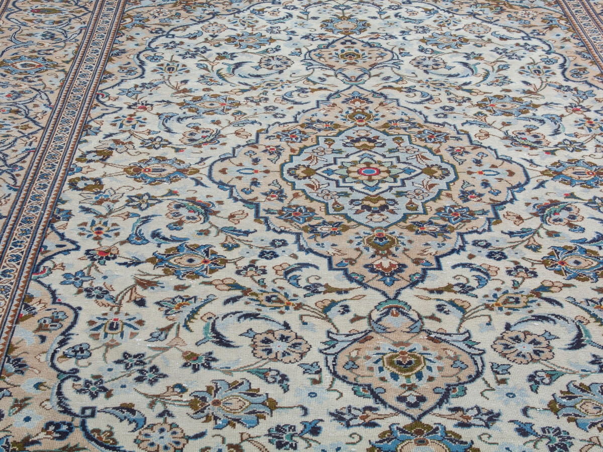 4412, Persian Kashan Oversized Rug