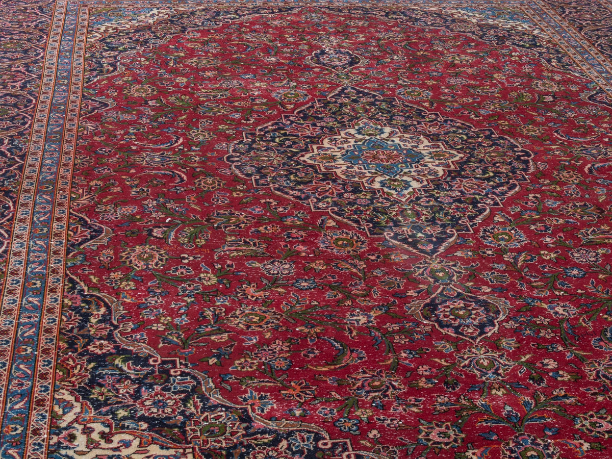 4413, Persian Kashan Oversized Rug