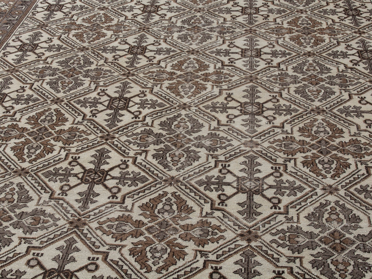 4460, Persian Ferdos Oversized Rug
