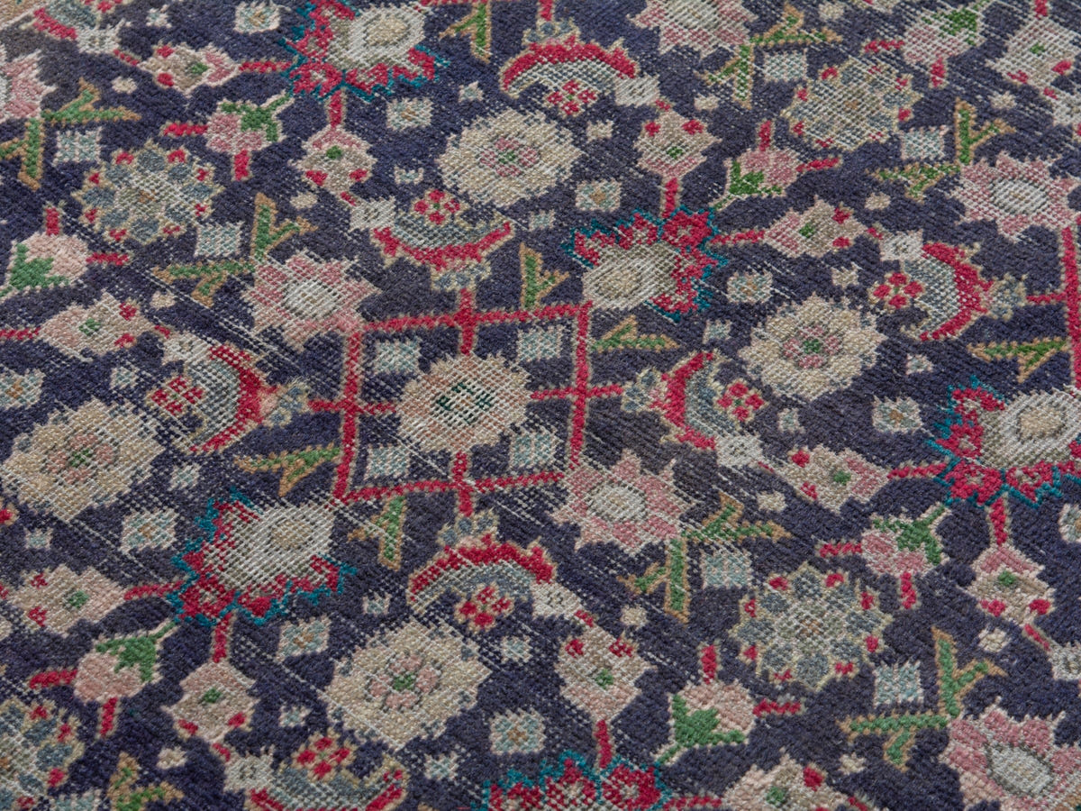 4540, Persian Tabriz Area Rug