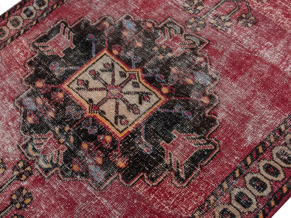 4563, Persian Ferdos Area Rug