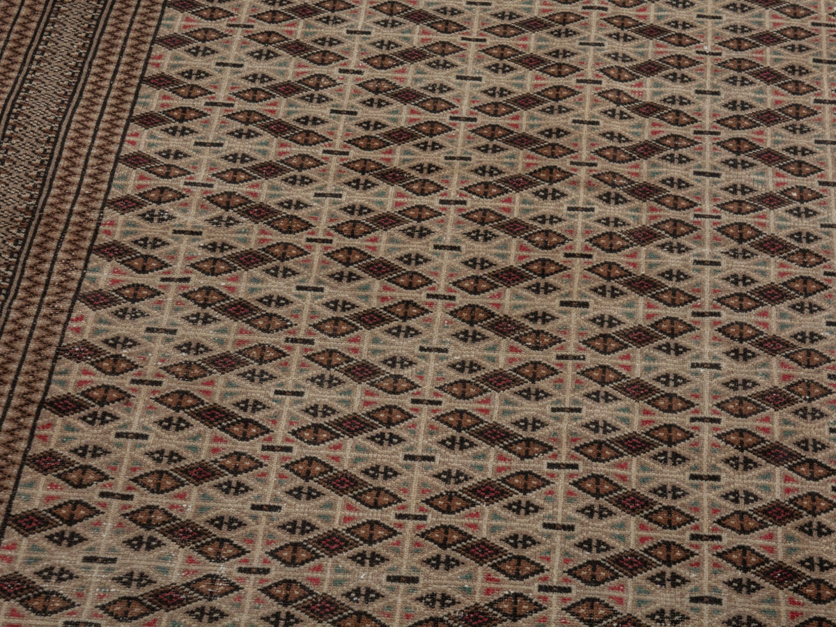 4568, Persian Torkaman Area Rug