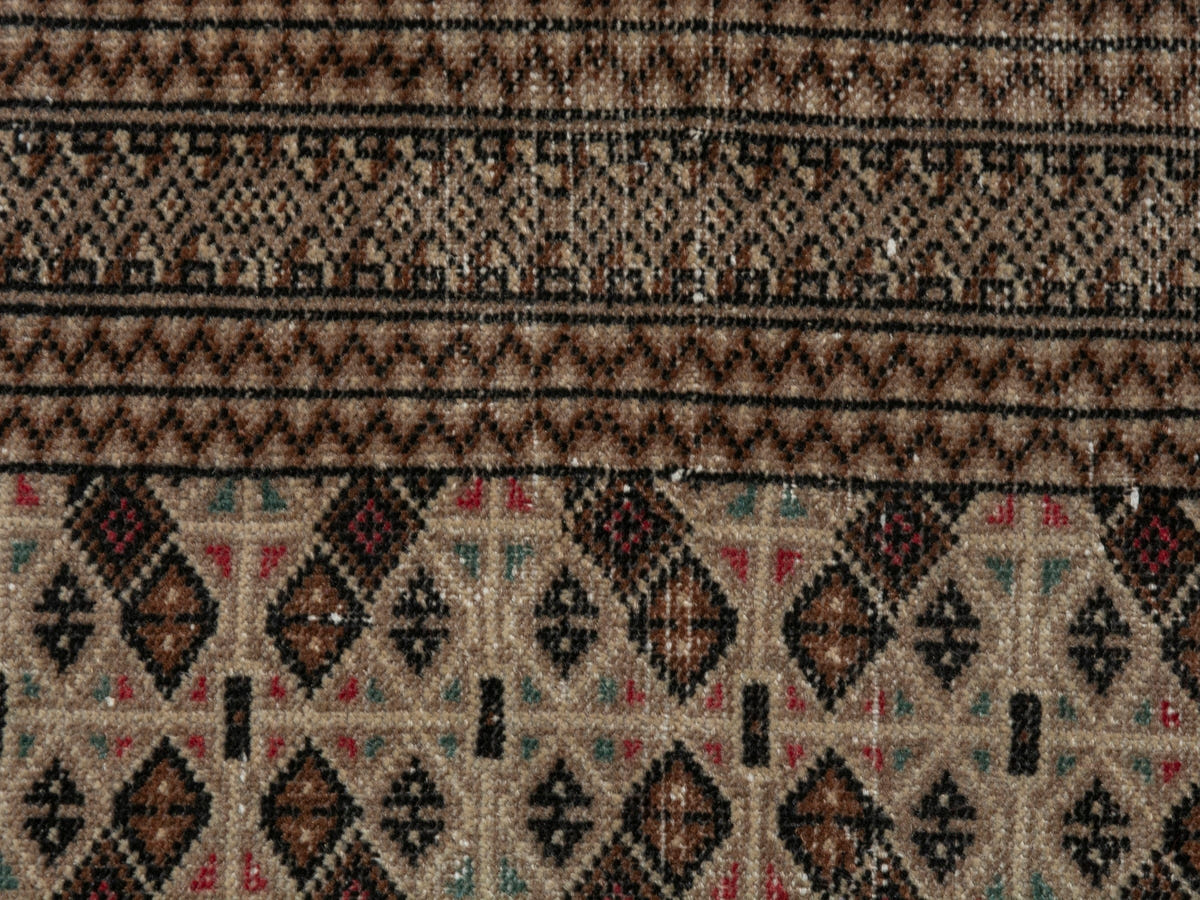 4568, Persian Torkaman Area Rug