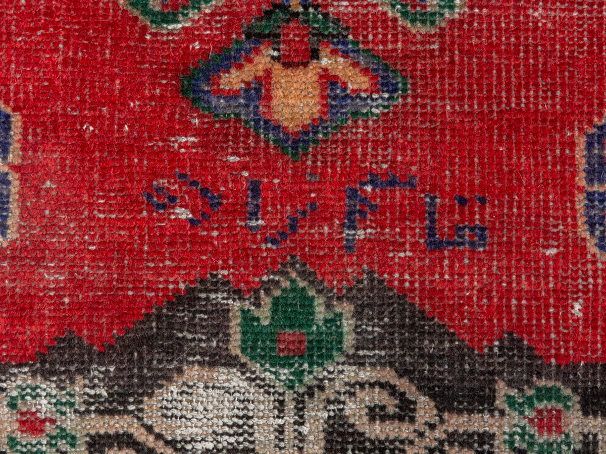 4631, Persian Ferdos Area Rug