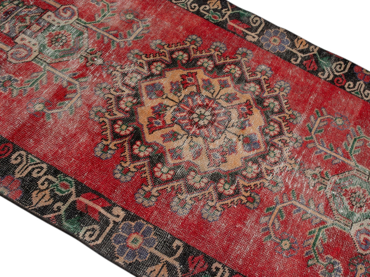 4631, Persian Ferdos Area Rug