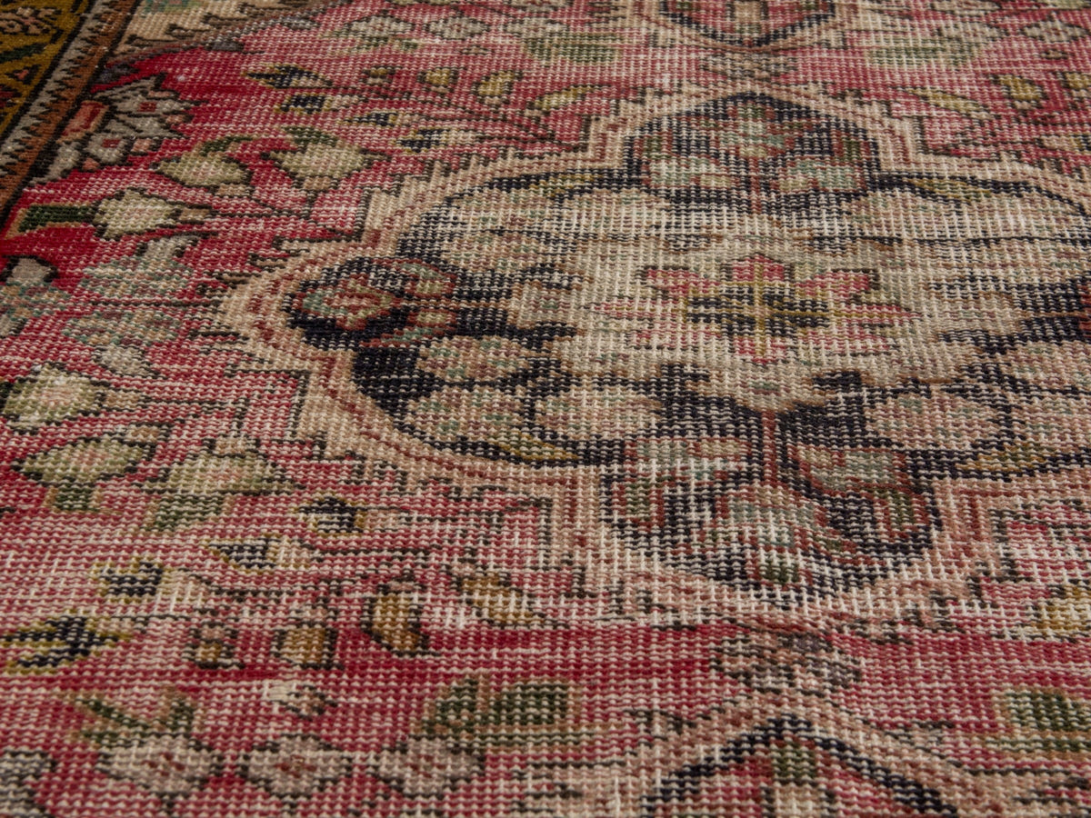4650, Persian Tabriz Area Rug