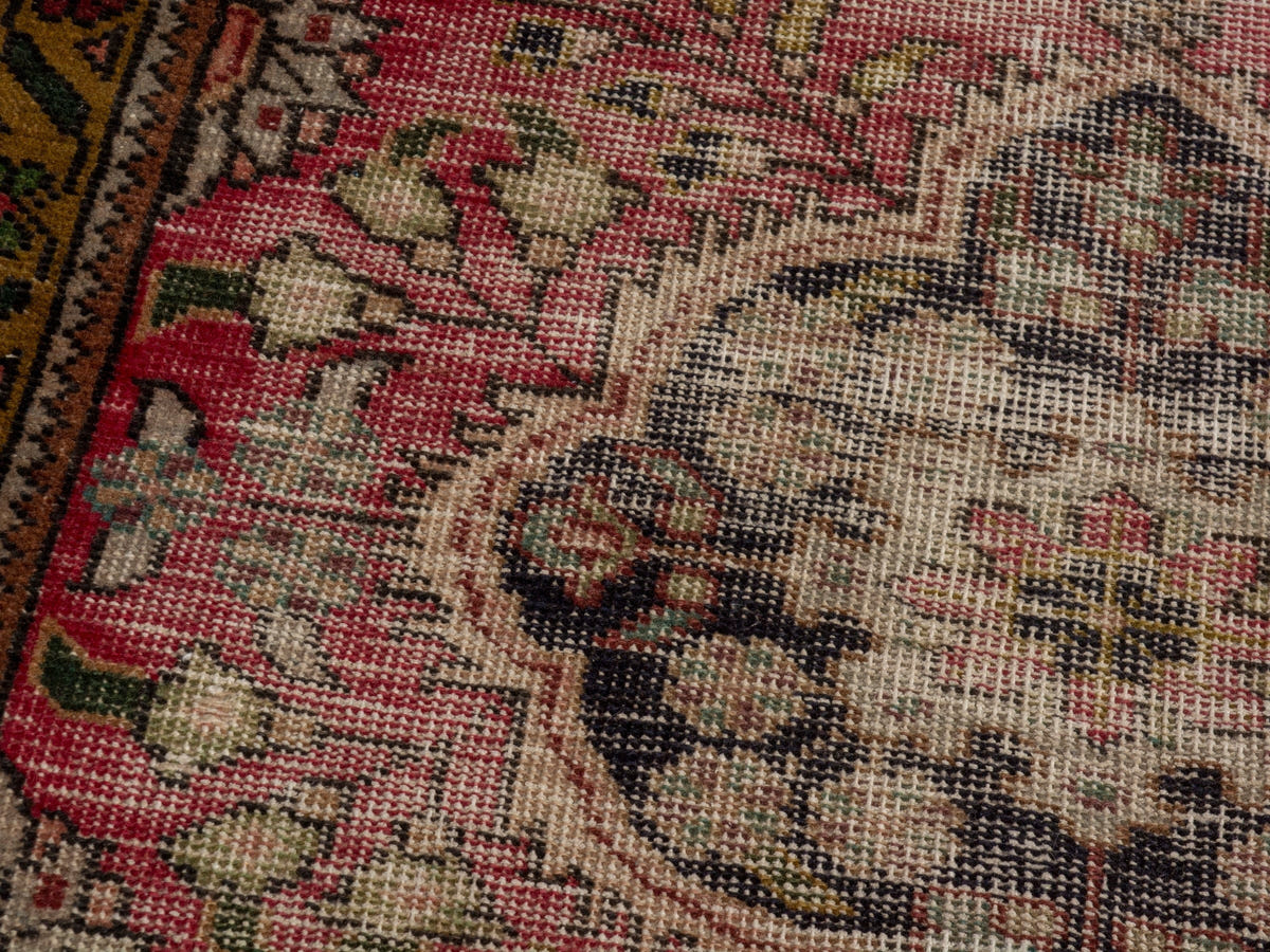 4650, Persian Tabriz Area Rug