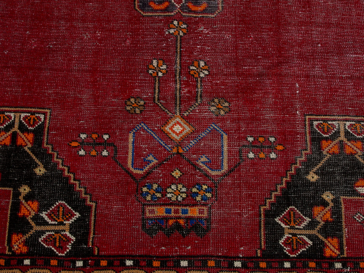 4668, Persian Ferdos Area Rug