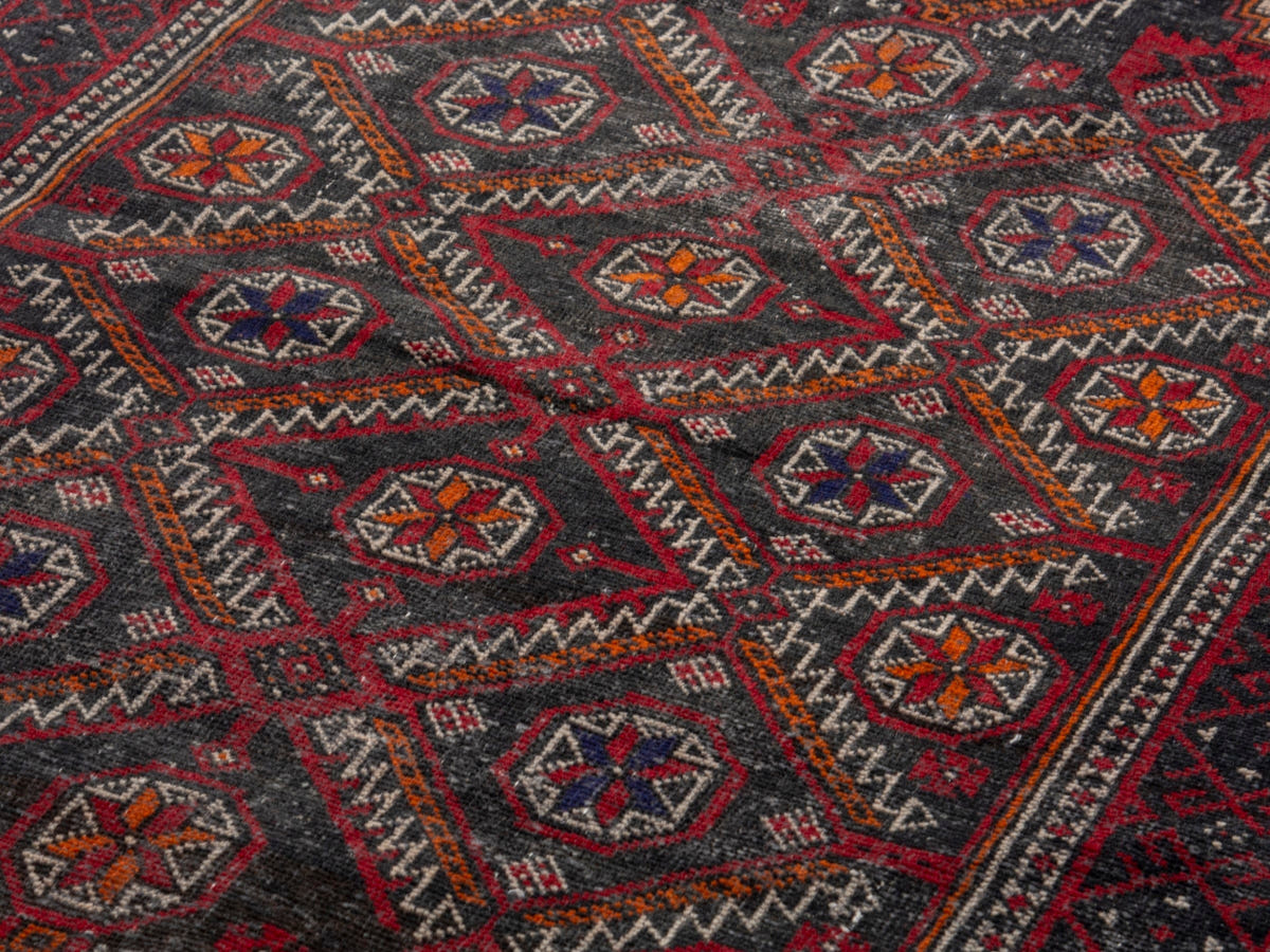 4672, Persian Baluch Area Rug