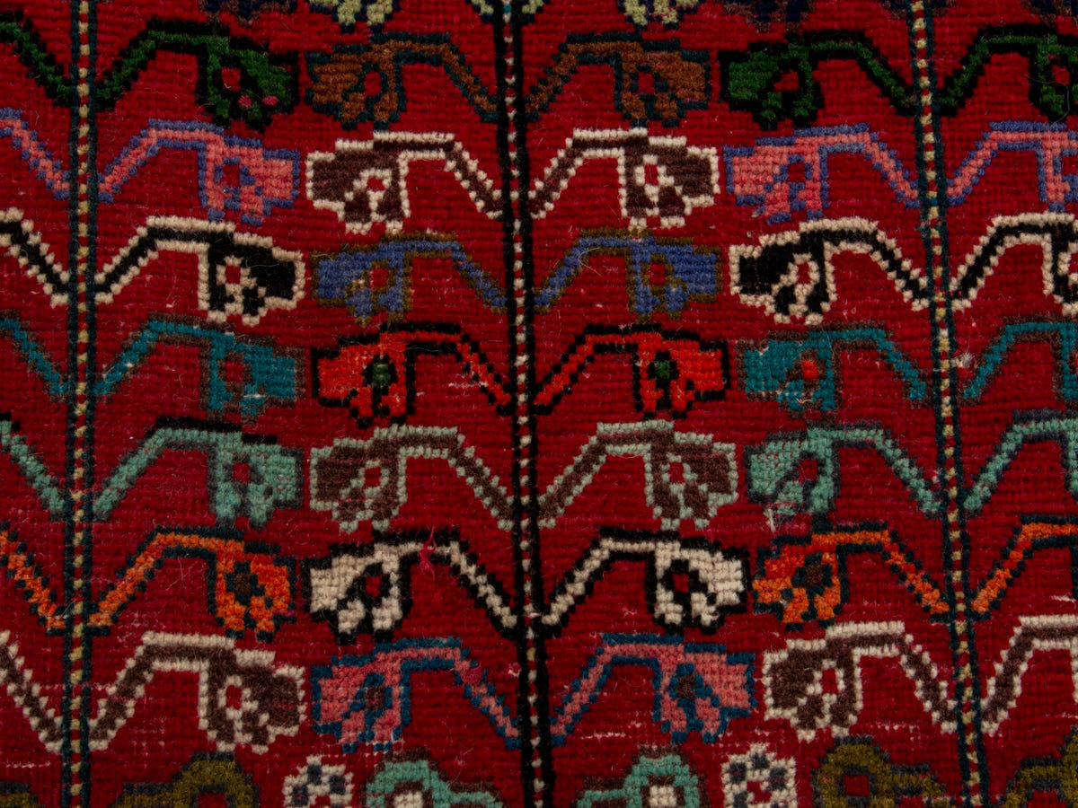 4689, Persian Shiraz Oversized Rug