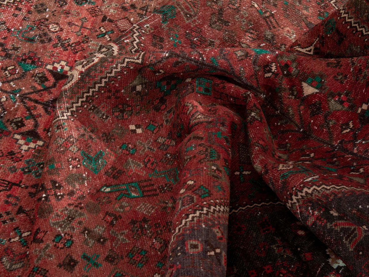 4700, Persian Shiraz Area Rug