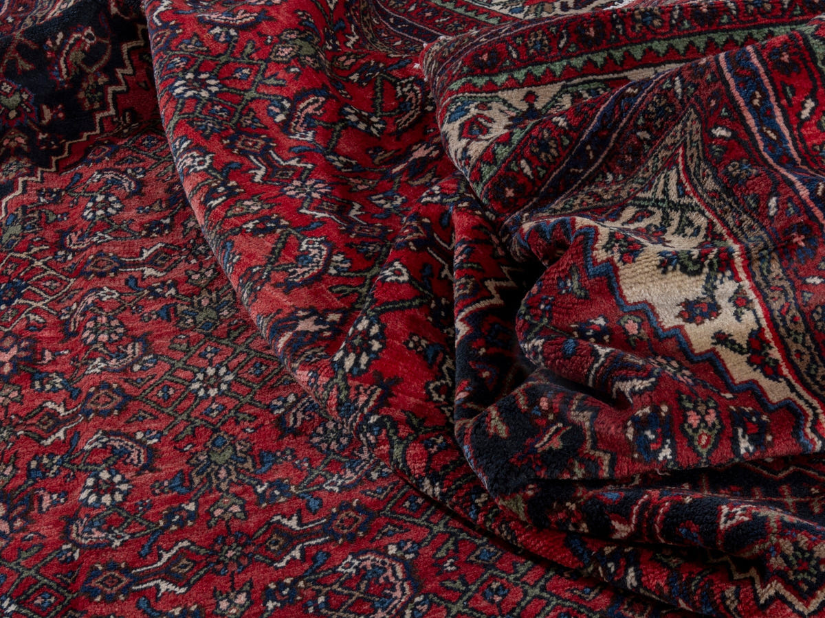 4724, Persian Hamadan Oversized Rug