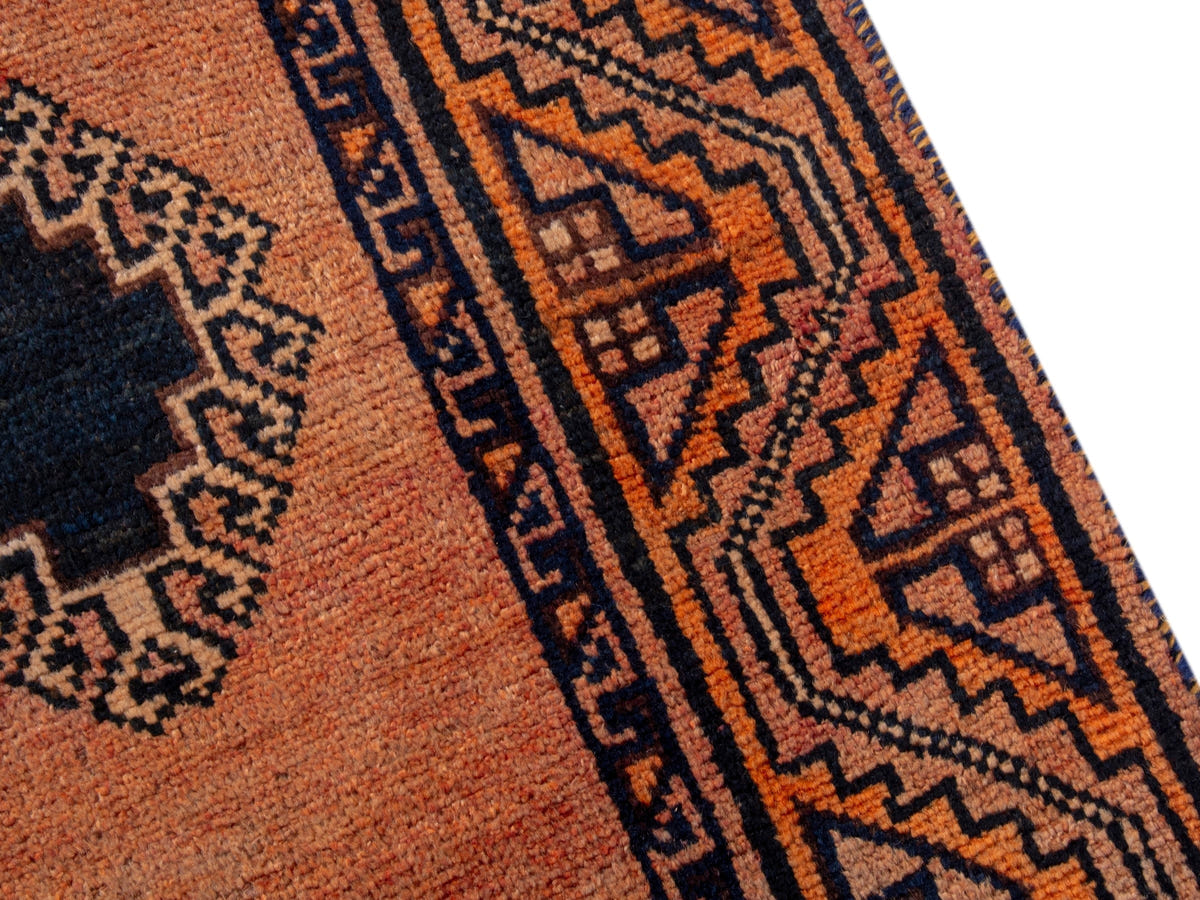 4765, Persian Shiraz Area Rug