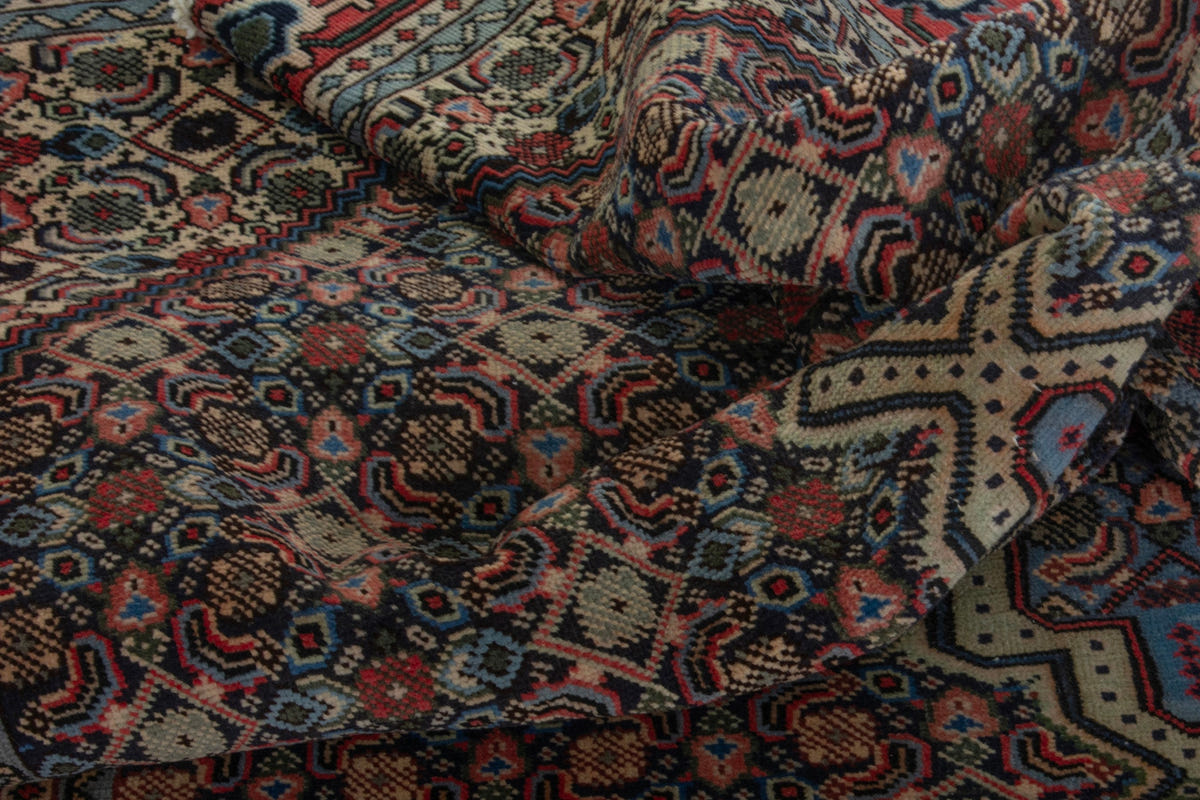 5002, Persian Ardabil Area Rug